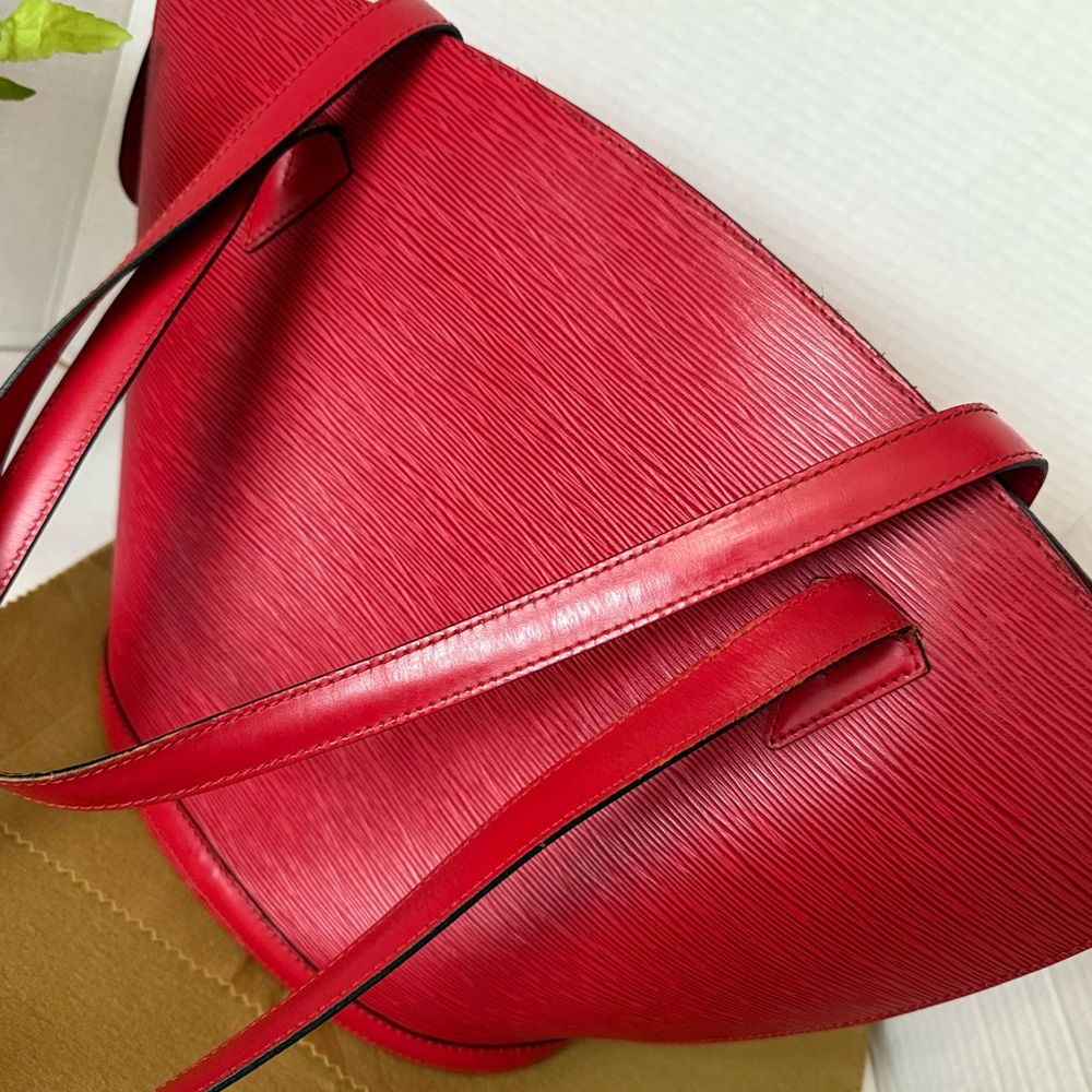 LOUIS VUITTON EPI SAINT JACQUES LARGE SHOULDER BAG. - Picture 5 of 17